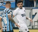 Botafogo suporta pressão, vence o Grêmio e abre 10 pontos no Brasileirão