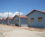 Governador anuncia obras de casas populares