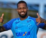 Zagueiro Dedé, ex-Cruzeiro e Vasco, anuncia aposentadoria aos 35 anos