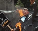 Dublê de Harrison Ford coloca fogo em si mesmo durante protesto de atores