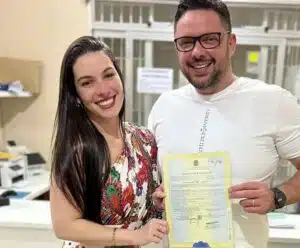 Eduardo Polastreli, ex de Mariana Polastreli, se casa em Alegre Eduardo Polastreli e a esposa Luana