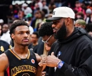 Filho de LeBron James sofre parada cardíaca durante treinamento Filho de LeBron James