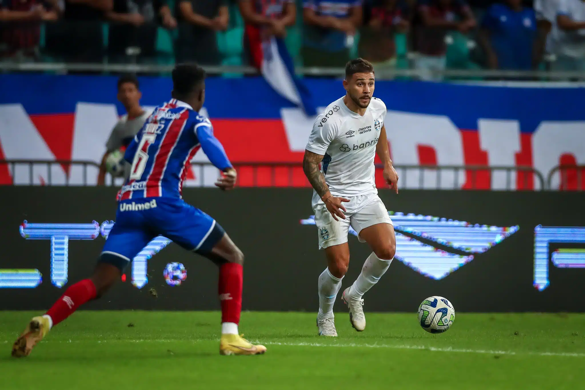 Grêmio e Santos empatam em Porto Alegre em jogo com 3 pênaltis