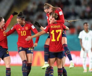 Espanha e Japão vencem e garantem vaga nas oitavas de final da Copa Classificação para oitavas de final.