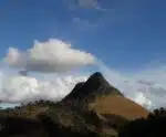 Do alto da Pedra do Caramba: vista rara e uma história pouco conhecida