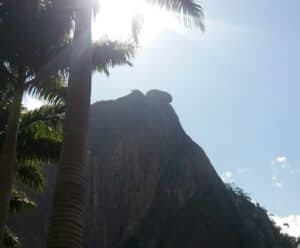 Quarta-feira (12) de tempo aberto e quente no Espírito Santo tempo - o frade e a freira
