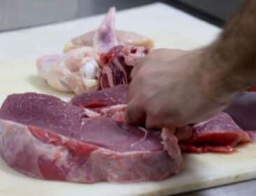 Senac oferece curso de preparo de carnes em Cachoeiro