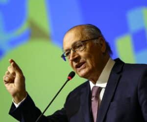 Problemas de saúde afetam agenda do vice e do presidente Lula; veja Geraldo Alckmin