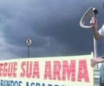 Bolsonaro posta foto para fazer campanha contra decreto anti-armas