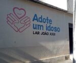 Lar João XXIII lança campanha “Adote um Vovô”