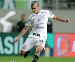 Corinthians dá aumento de salário e estende contrato do volante Moscardo