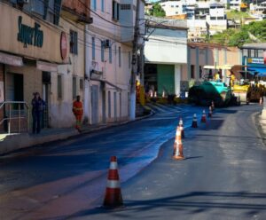 Recapeamento: asfalto renovado em rodovias de Cachoeiro obra em Cachoeiro