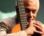 Paulinho da Viola tem alta do CTI após retirada de tumor no intestino