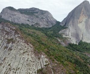Pesquisas vão avaliar perfil do turista no Inverno do Espírito Santo Vista de Pedra Azul, principal atrativo do distrito de Domingos Martins