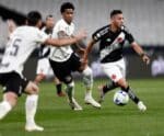 Corinthians derrota Vasco com portões fechados