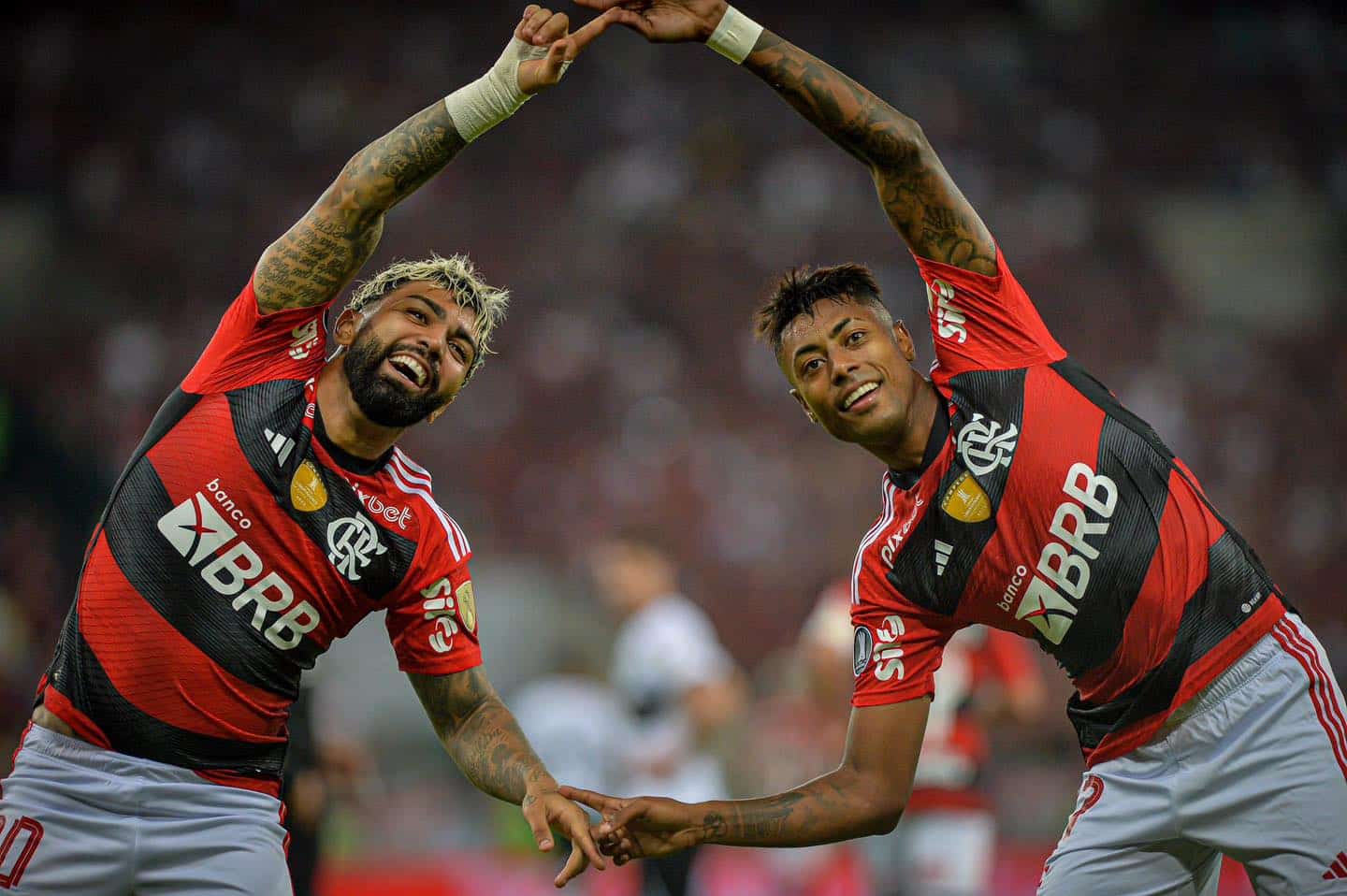 Bruno Henrique Marca E Dá Vantagem Ao Flamengo Sobre O Olimpia - Aqui ...