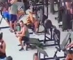 VÍDEO | Equipamento atinge aluno em academia e provoca lesão na medula