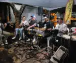 Edgard Pinheiro anima noite de sexta-feira (1) na praça de Itaoca