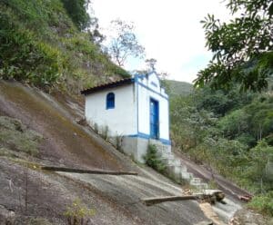 Muniz Freire: igrejinha de Santa Rita guarda histórias de fé e devoção Igrejinha de Santa Rita em Santo Amaro 1