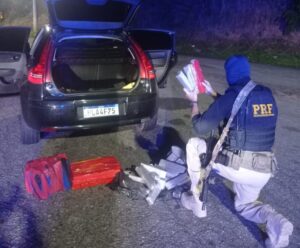 Homem de 42 anos é preso com 81 tabletes de drogas em Itapemirim Homem de 42 anos é preso com 81 tabletes de drogas em Itapemirim