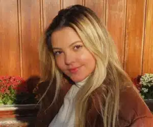 Atriz escapa de golpe do gás em carro de aplicativo