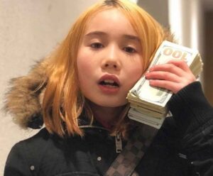 Lil Tay afirma estar viva e diz que post confirmando morte foi feito por hacker Lil Tay