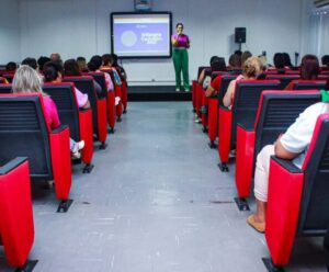 Servidores municipais participam de evento sobre ética e integridade