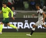 Palmeiras derrota o Vasco com golaço de falta de Raphael Veiga