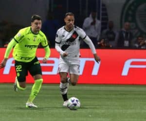 Vasco protesta contra gol anulado e diz que vai à CBF apresentar reclamação Vasco