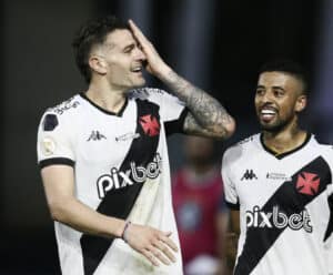 Vegetti marca, Vasco derrota o Grêmio e acaba com jejuns no Brasileirão Vegetti Vasco