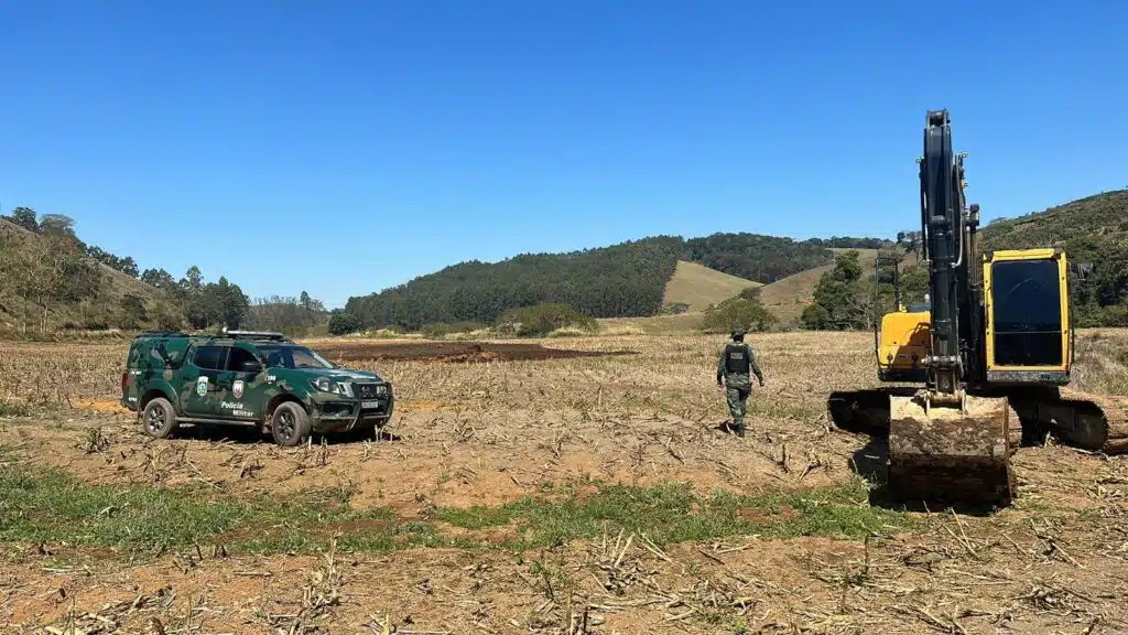 Polícia Militar Ambiental constata degradação ambiental na região do Caparaó.