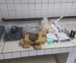 Polícia apreende drogas, munições e balanças de precisão no ES