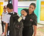 Proposta para detector de metal em escolas do ES avança no Legislativo