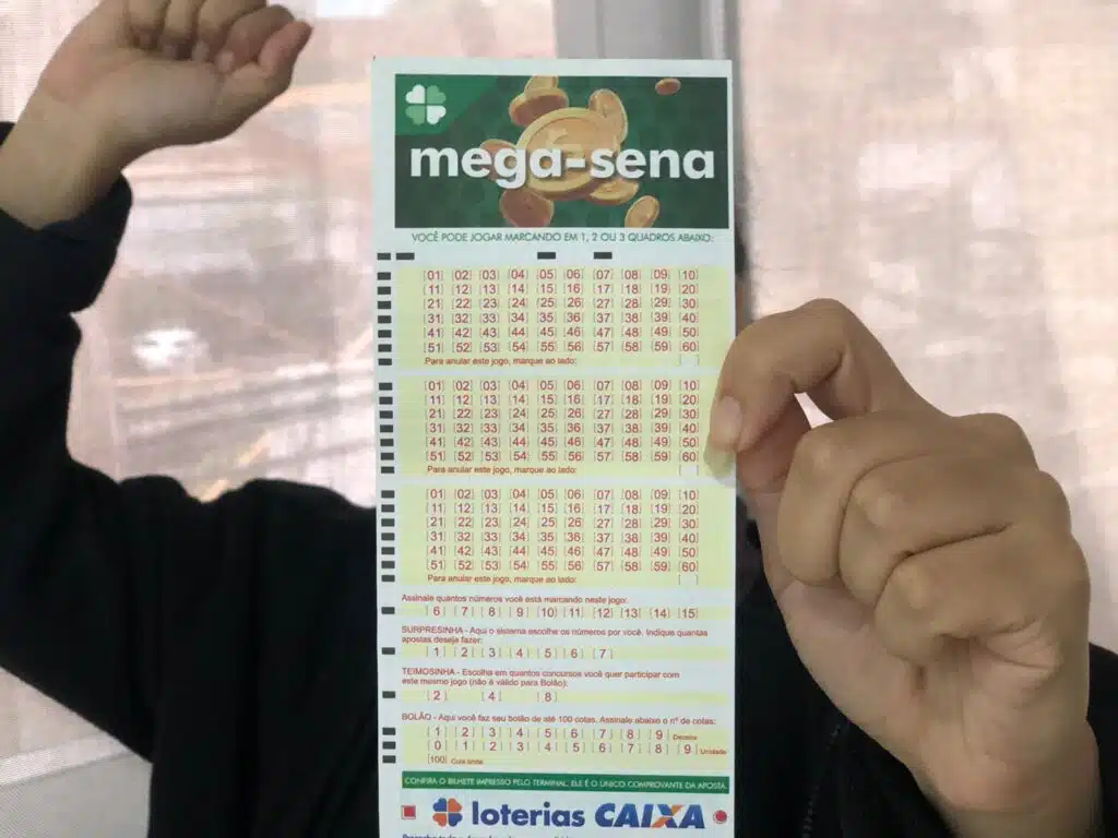 Aposta de Balneário Gaivota acerta cinco dos seis números da Mega-Sena e  fatura R$ 27