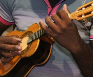 Praça do Aquidaban recebe show de samba na sexta-feira (4) sextou na praça