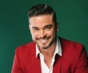 Ator Sidney Sampaio é internado após quebrar janela e cair de hotel no Rio