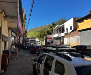 Policial à paisana reage a tentativa assalto e suspeito é baleado em Cachoeiro Assalto em cachoeiro