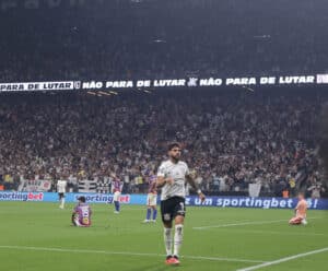 Corinthians e Fortaleza empatam no 1º jogo da semifinal da Sul-Americana Yuri Alberto