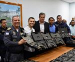 Polícia Militar entrega 50 pistolas para Guarda Municipal de Viana