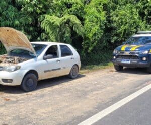 Veículo clonado é apreendido pela PRF na BR 101