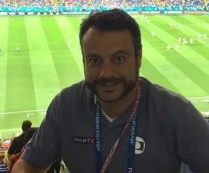 Eric Faria chama Sampaoli de ‘imbecil’ em áudio vazado em transmissão Eric Faria