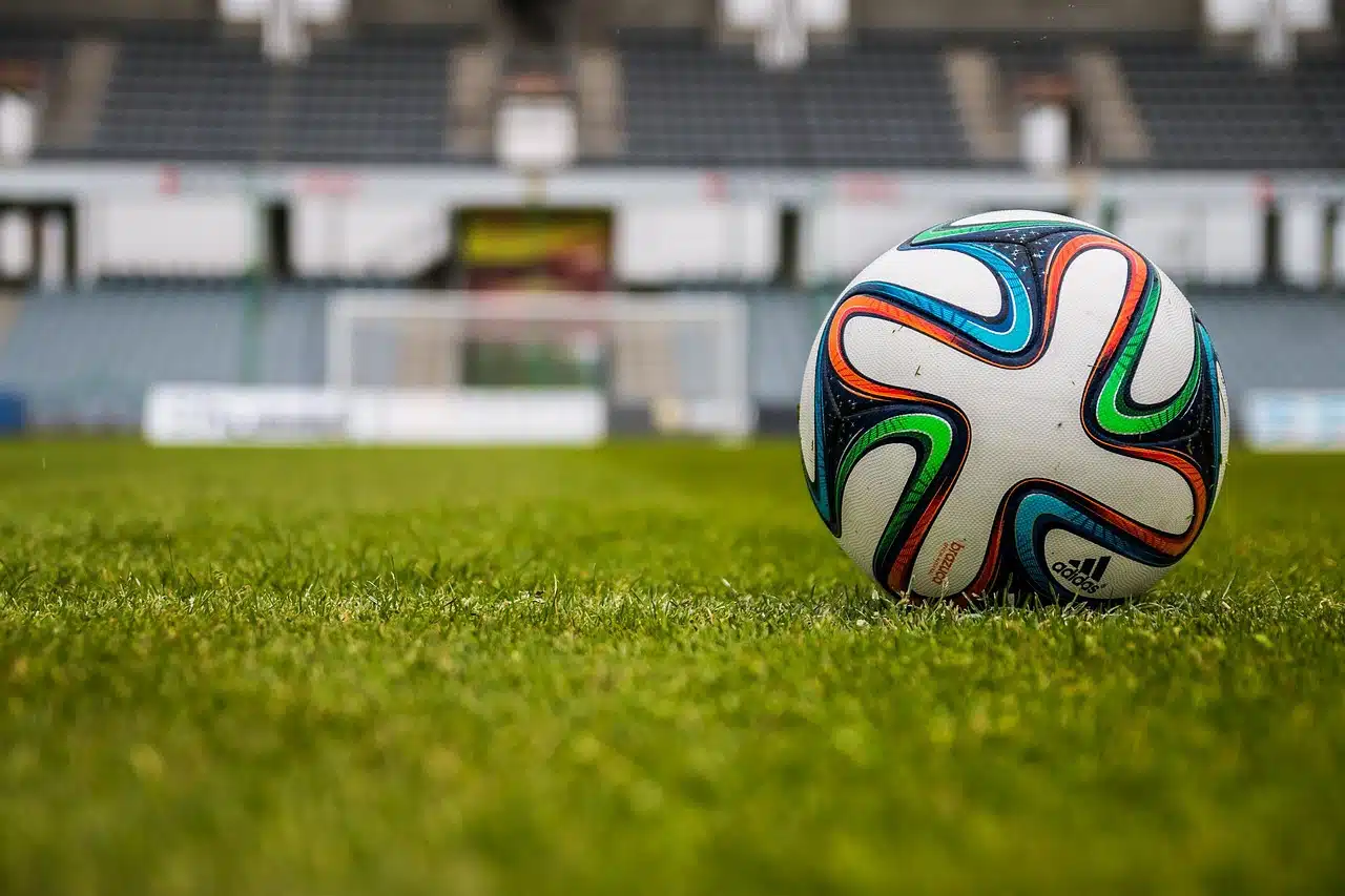 Bola de futebol - Campeonato Municipal de Futebol de Base