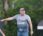 Santos mantém Marcelo Fernandes como técnico para jogo contra o Vasco