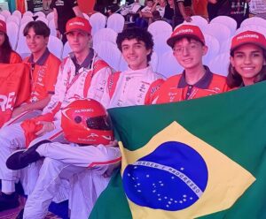 Alunos capixabas recebem prêmio inédito em competição mundial da F1