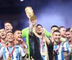 Van Gaal diz desconfiar de armação para Messi ser campeão do mundo
