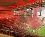Flamengo é multado pela Conmebol após torcida soltar 34 bombas em jogo
