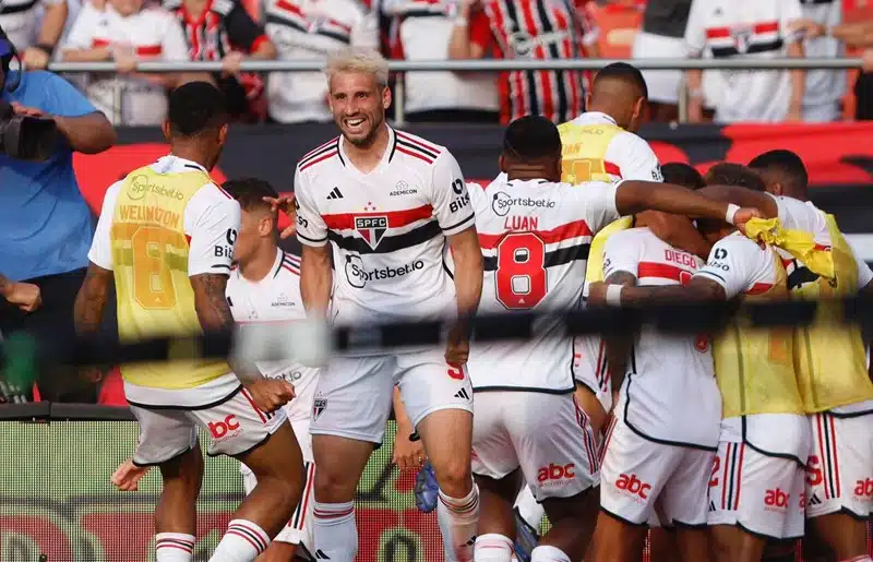 Copa do Brasil: São Paulo vence o Flamengo e se aproxima de título