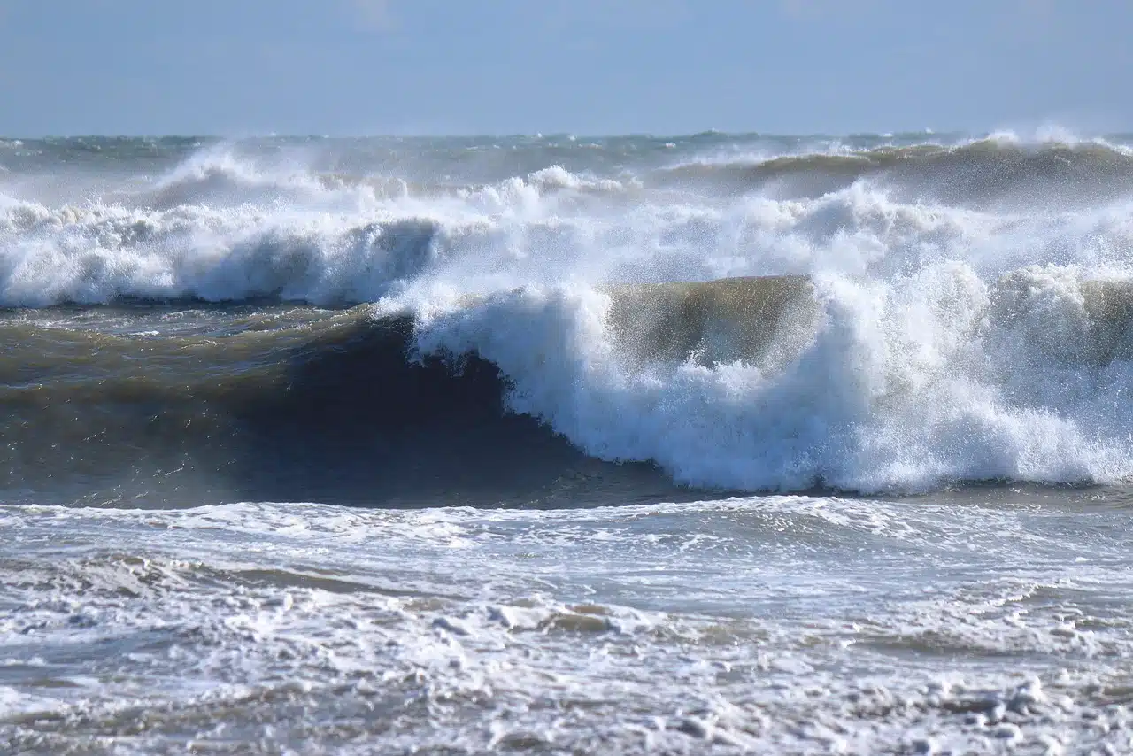 Ventos costeiros mar agitado