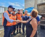 Vendaval no ES: Governo entrega telhas para casas atingidas