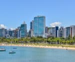 Balneabilidade: praias de Vitória têm bandeiras verdes para banho